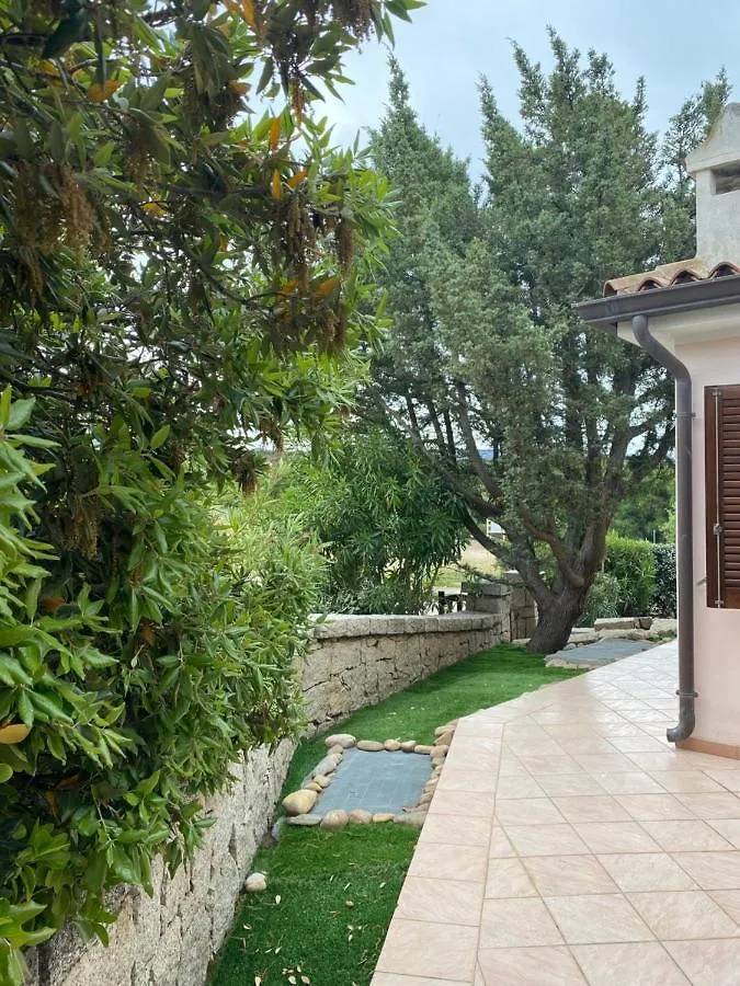 度假居 Viletta Bifamiliare Villaggio Baia Vignola 阿列恩图 意大利