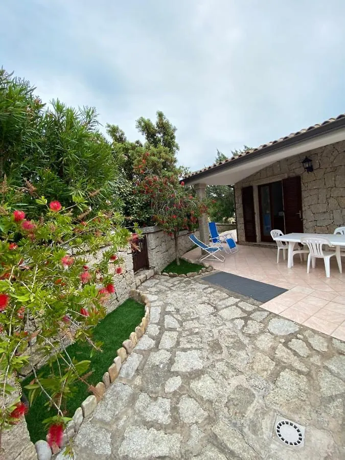 Viletta Bifamiliare Villaggio Baia Vignola 阿列恩图