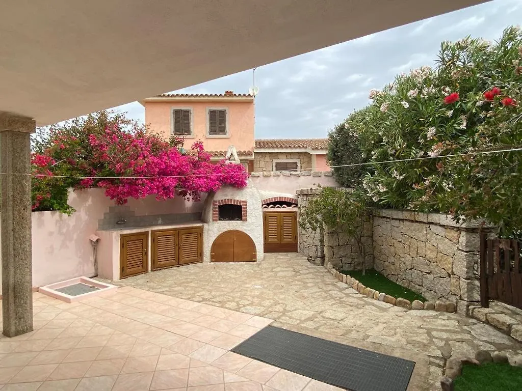 Viletta Bifamiliare Villaggio Baia Vignola Aglientu Semesterbostad