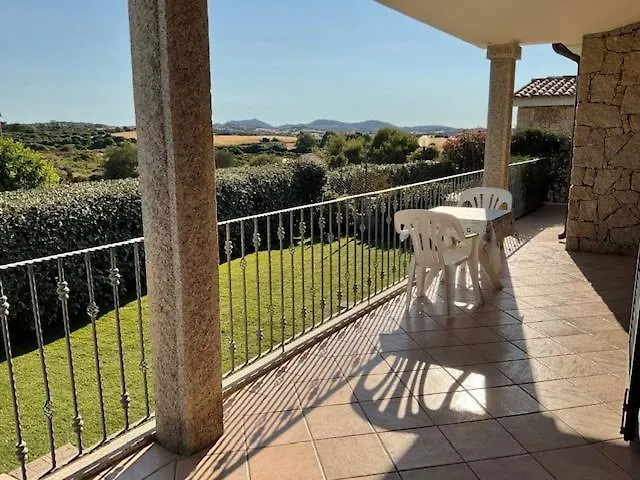 Viletta Bifamiliare Villaggio Baia Vignola 阿列恩图